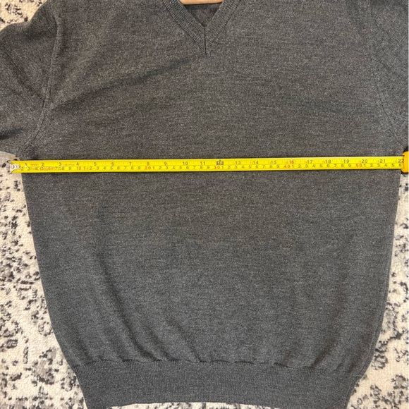Mario Gilberti Men’s 100% Merino Wool V-Neck Sweater in Gray, Long sleeve, L - Picture 8 of 9